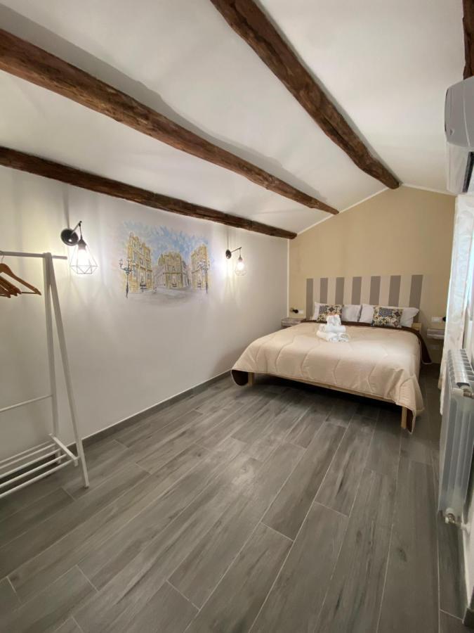 La Piccola Formica Charme Rooms 巴勒莫 外观 照片