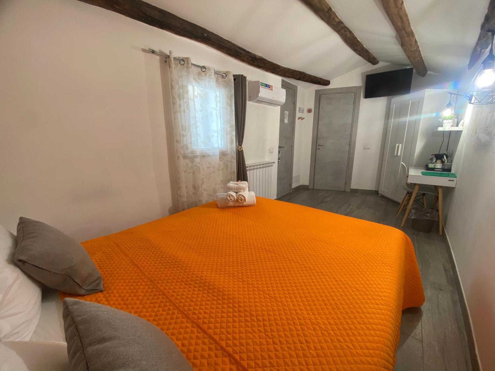 La Piccola Formica Charme Rooms 巴勒莫 外观 照片