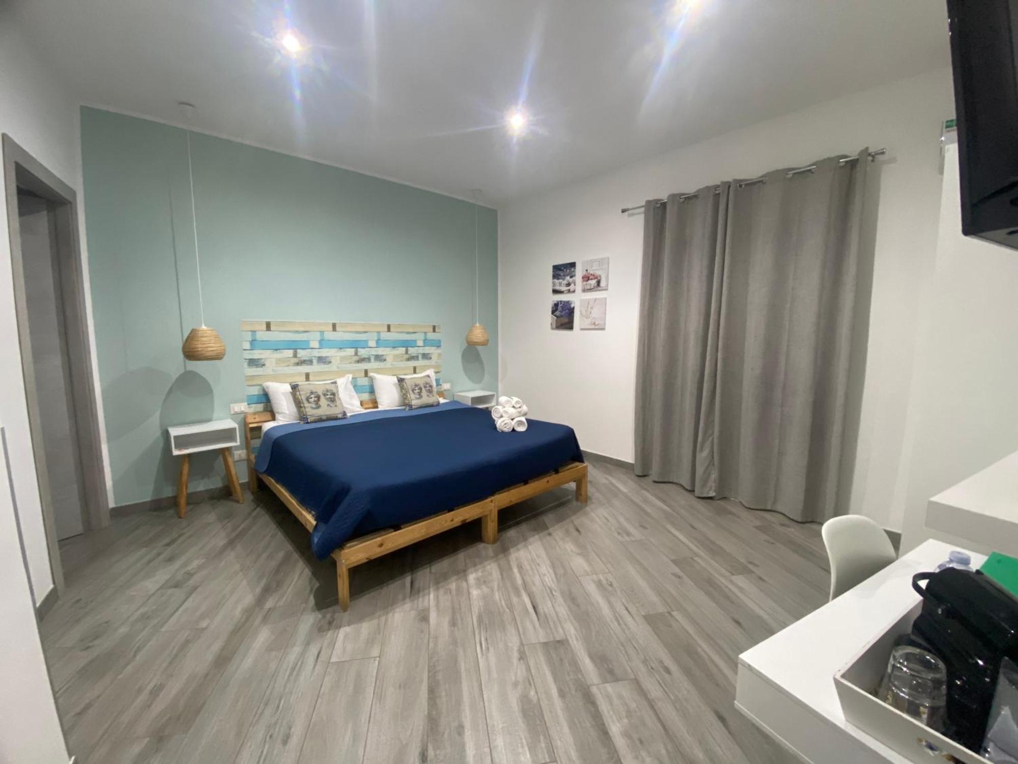 La Piccola Formica Charme Rooms 巴勒莫 外观 照片